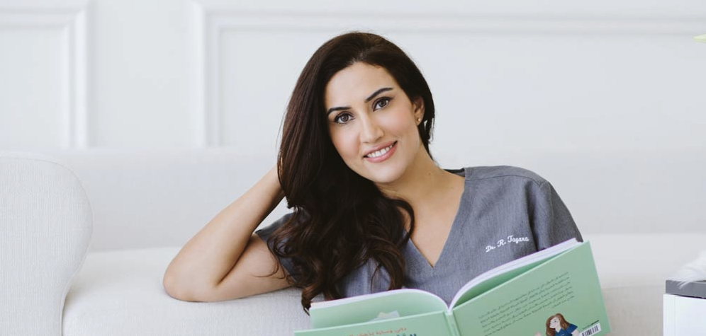 Het eerste tandartsbezoek van uw kind: wanneer moet u gaan en waarom vroege orthodontie de kaak kan vormen.